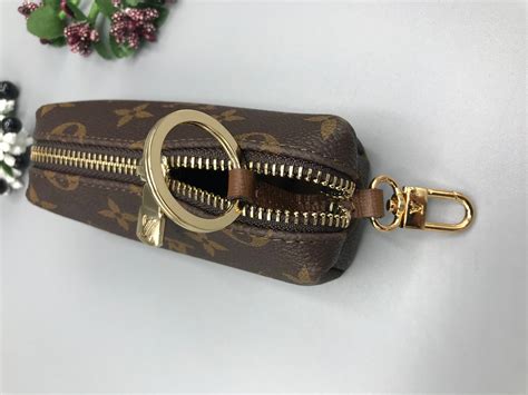 louis vuitton coin purse keychain dupe|louis vuitton keychain wallet.